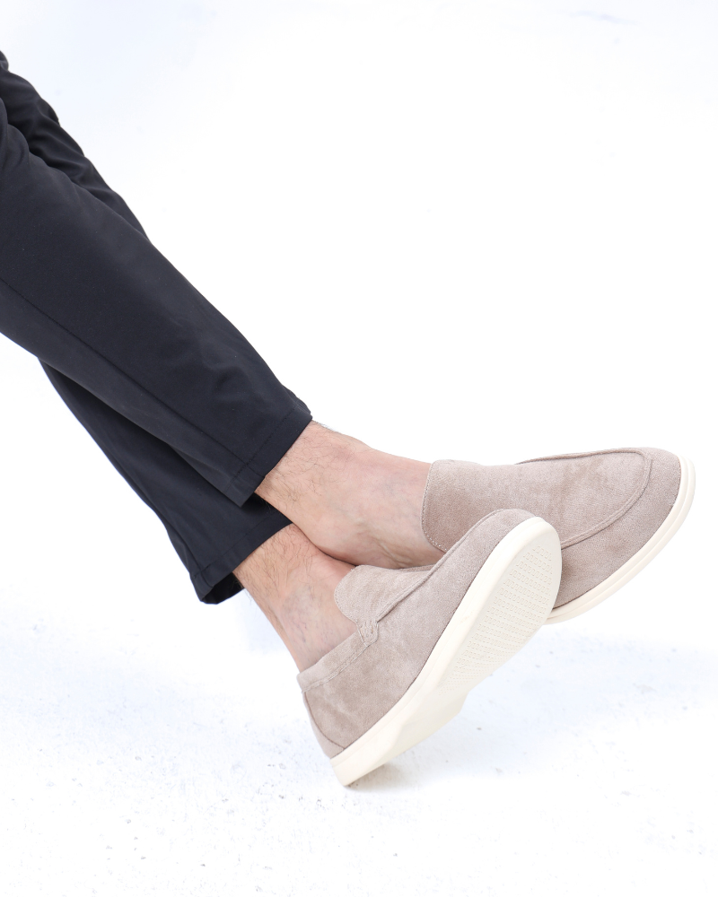 Παλιά χρήματα suede loafers